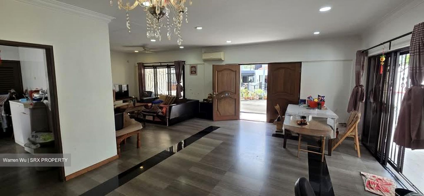 Simon Road (D19), Terrace #547608241